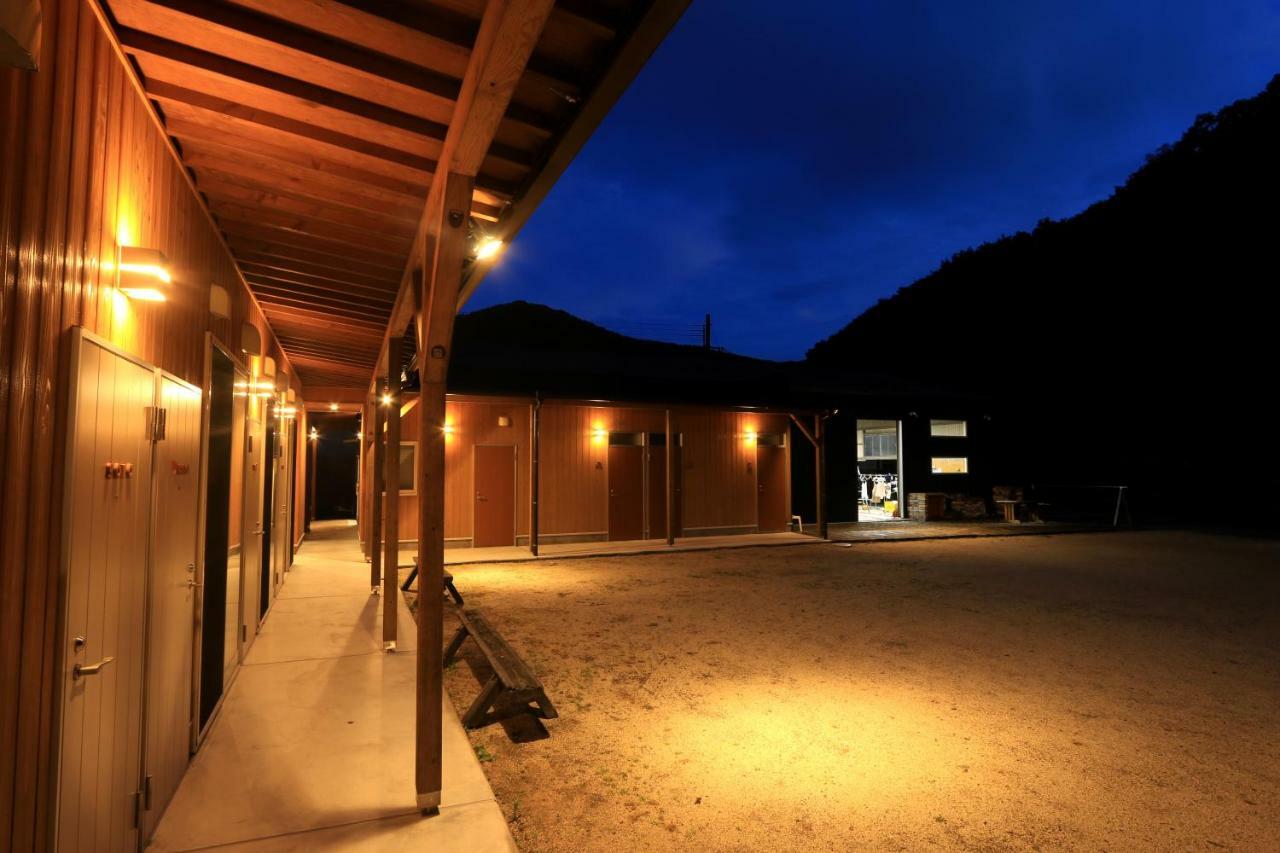 Hotel Penssion Ama Terrasse Minamiawaji Exterior foto